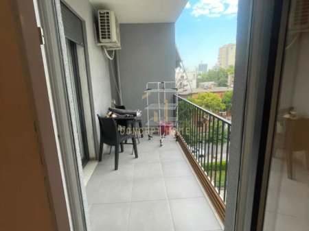 Jepet me qera apartamenti 1+1 tek Bulevardi Zogu i pare