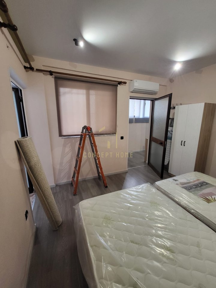 Jepet me qera apartament 1+1 ne Qender