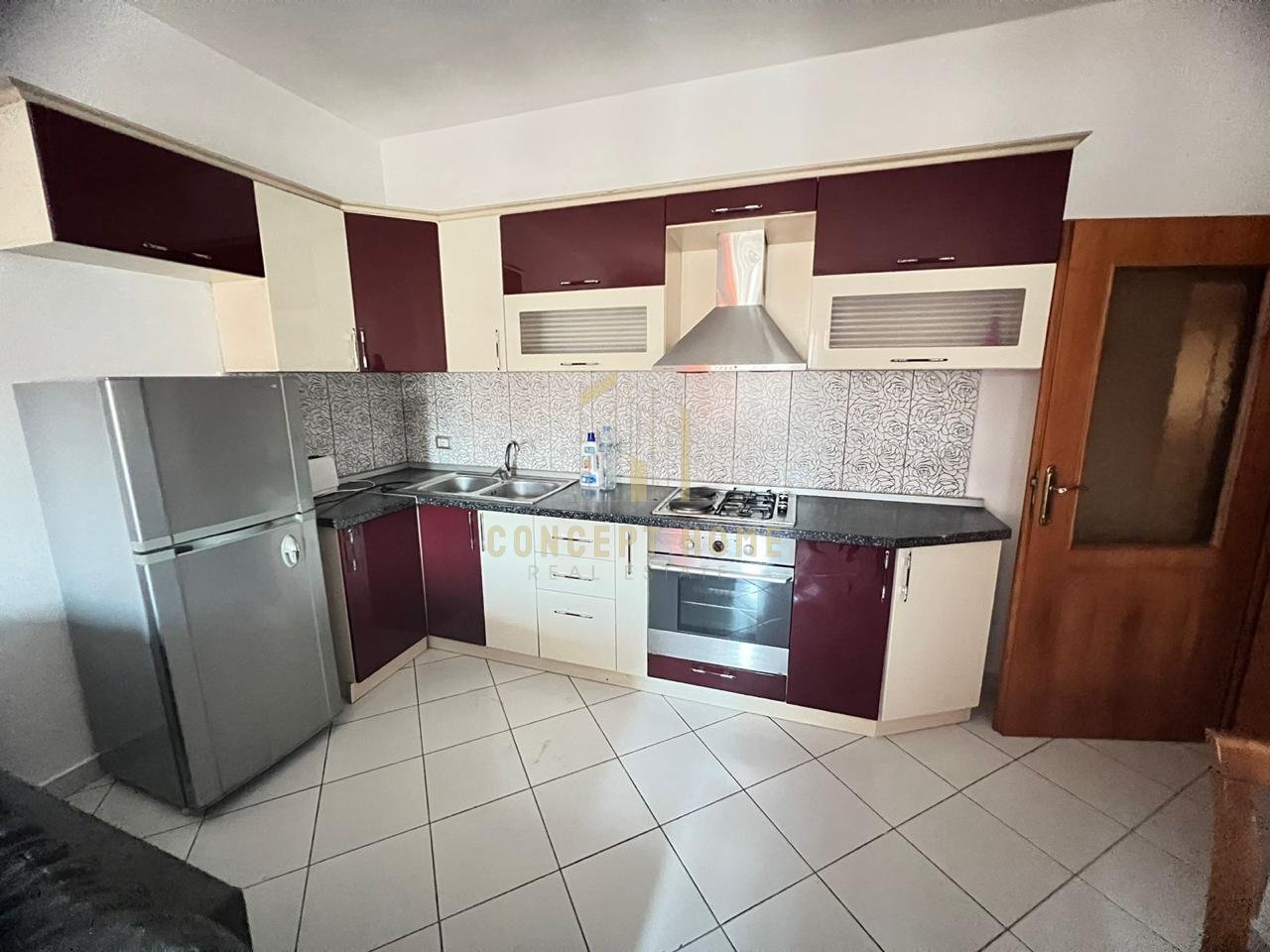 Appartamento 2+1 in affitto ad Astir/Prezzo: 50.000 leke al mese