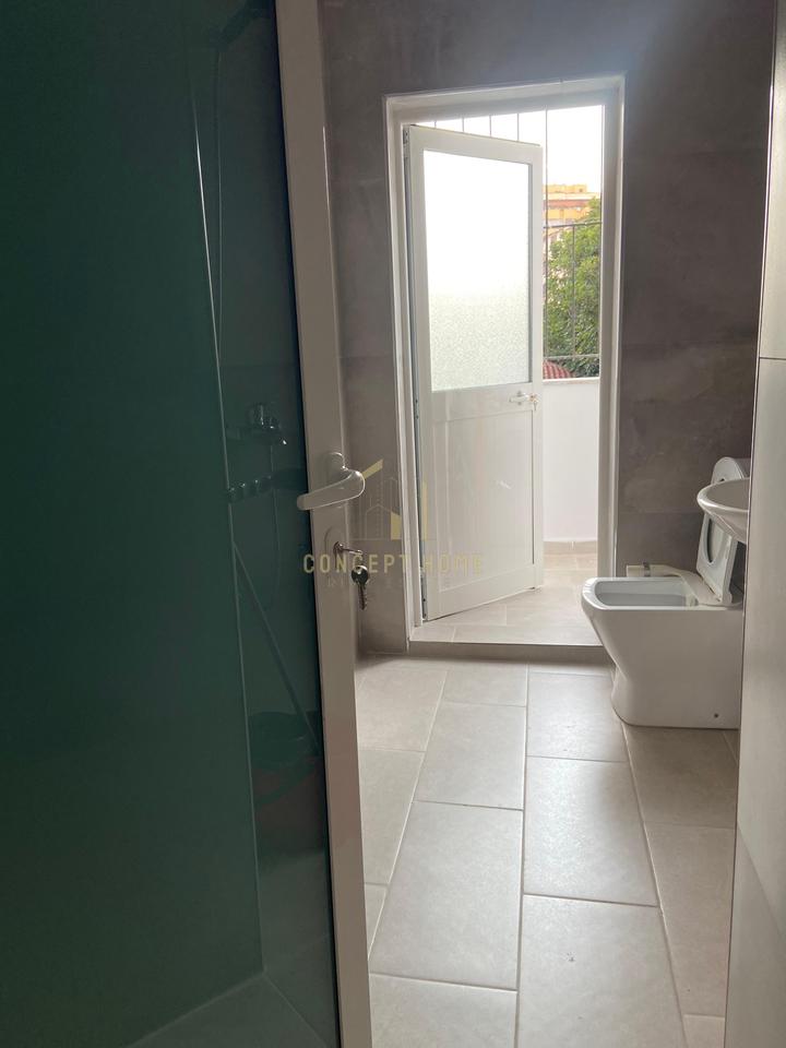 Jepet me qera apartament 1+1 ne Qender