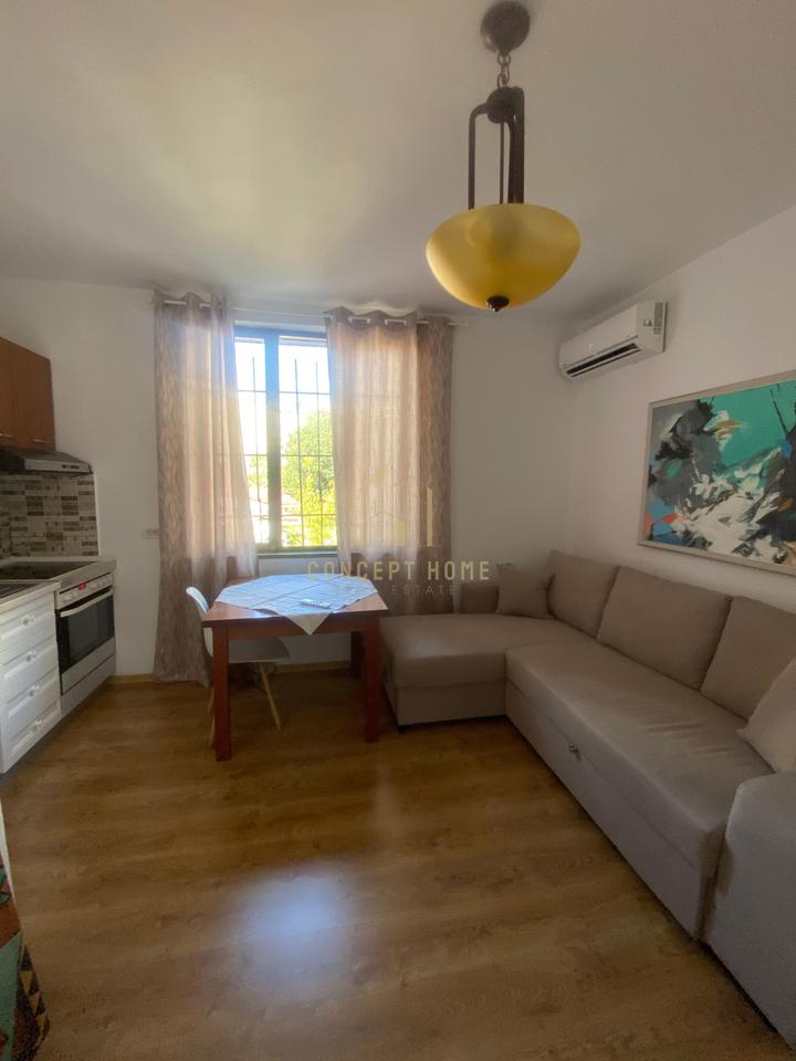 Jepet me qera apartament 1+1 ne Qender