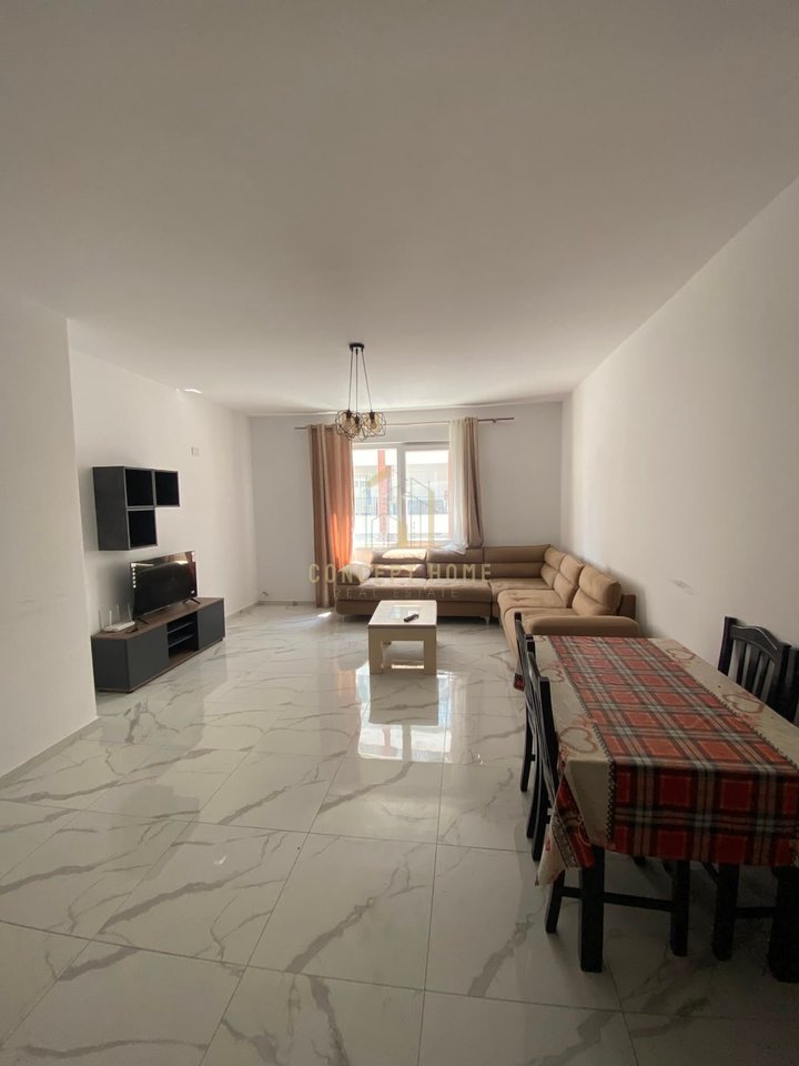 Jepet me qera apartament 1+1 ne Kamëz