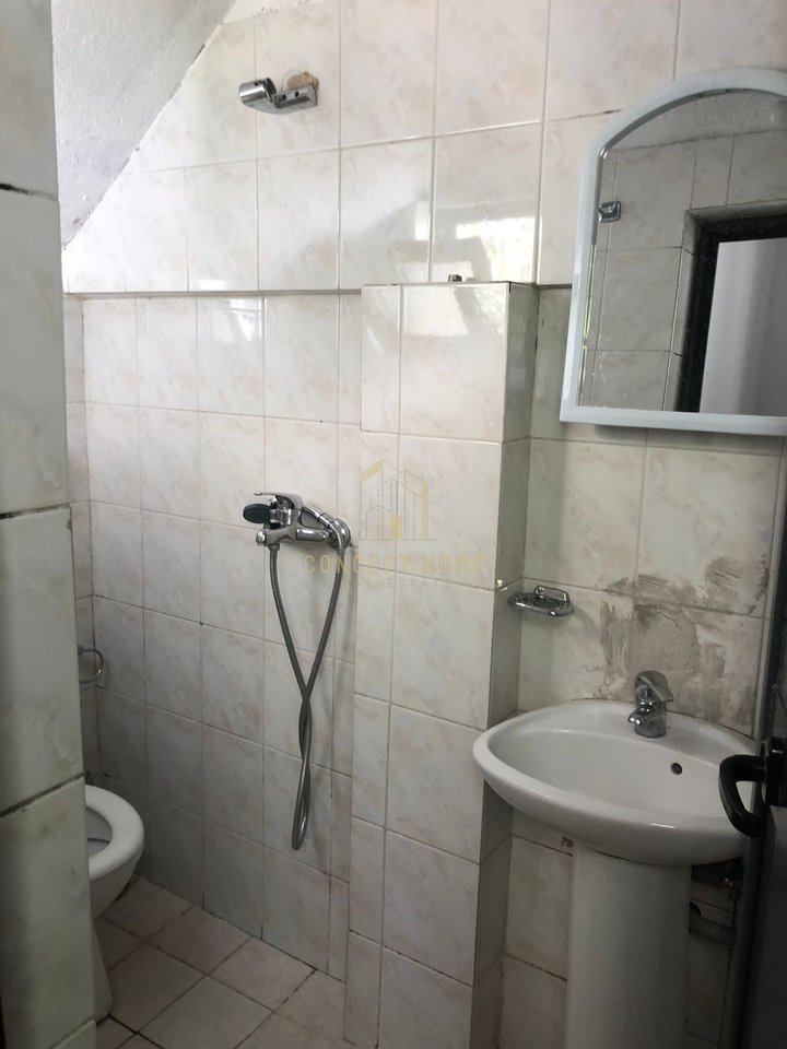 Apartment 1+1 For Rent near Medreseja, Tirana - 50,000 Lek | 70 m²