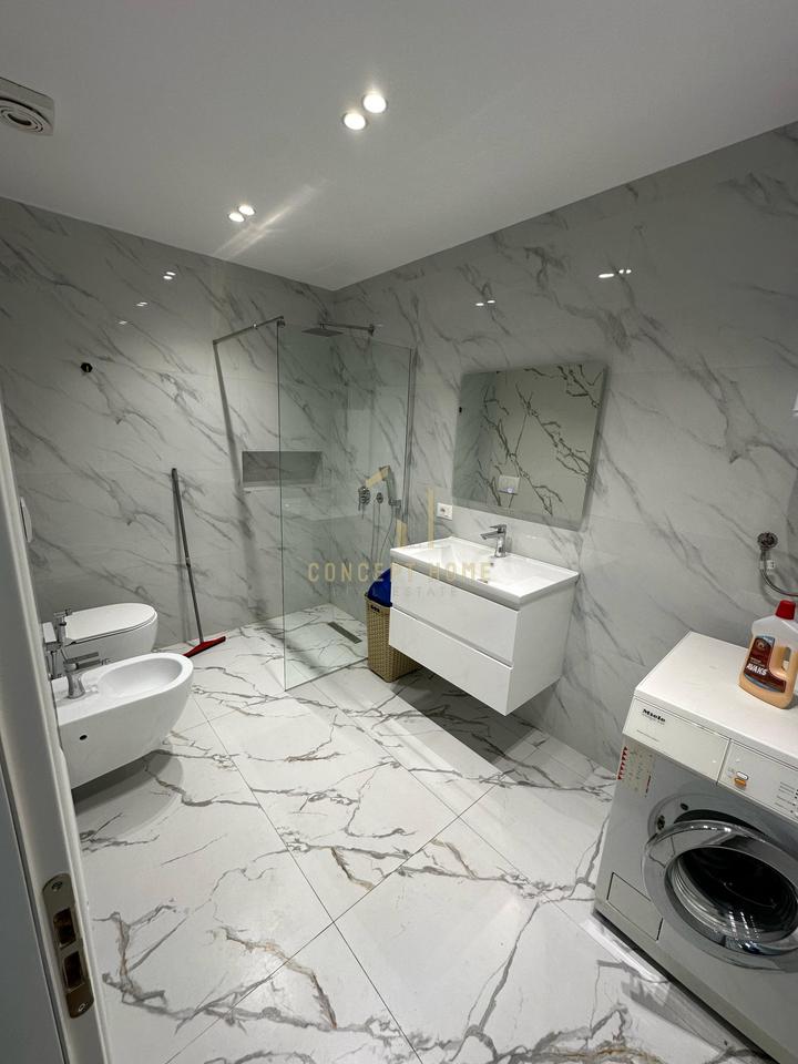 Appartamento 2+1 In Affitto in Via Kavaja, di fronte al "Complesso Delijorgji" Tirana - 900€ | 95 m²