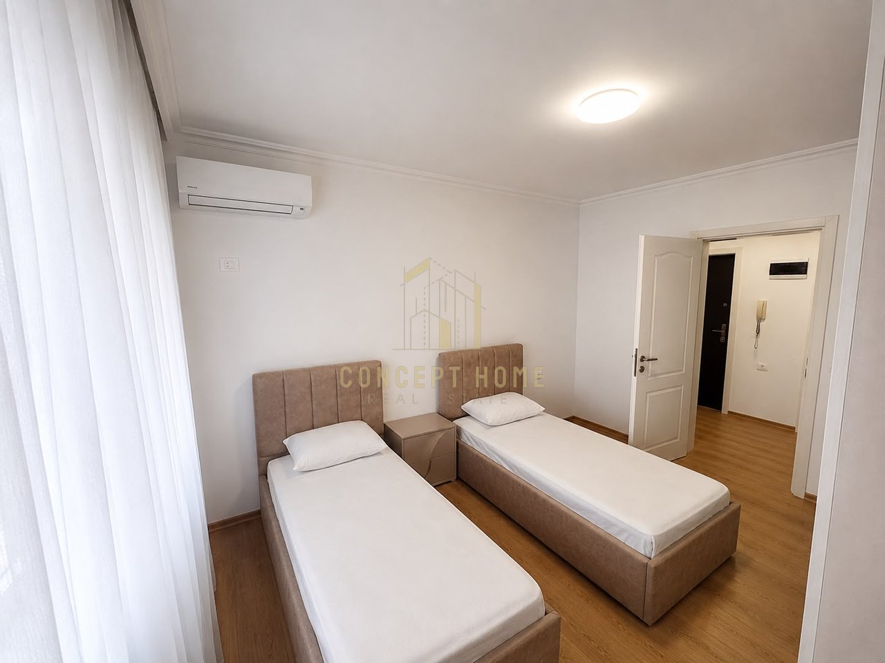 Jepet me qera apartament 2+1+2 ne Qender