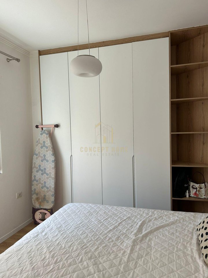 Jepet me qera apartament 1+1 Ne Qender