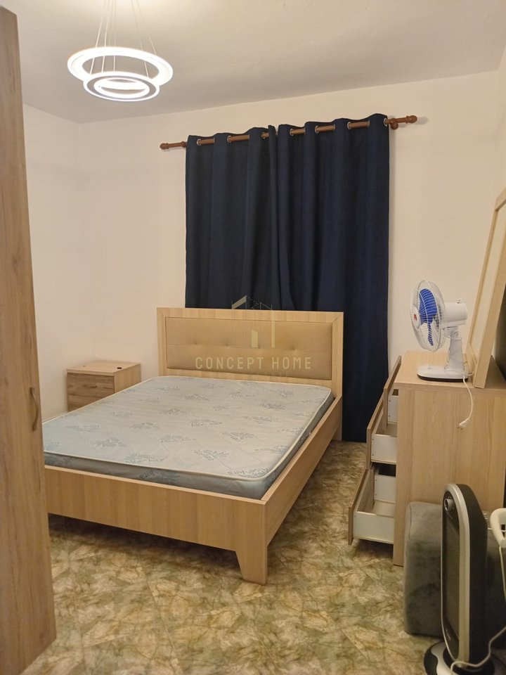 Jepet me qera shtepi private 2+1 ne Astir