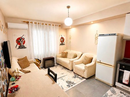 Jepet me qera apartament 1+1 tek Rruga e Dibres