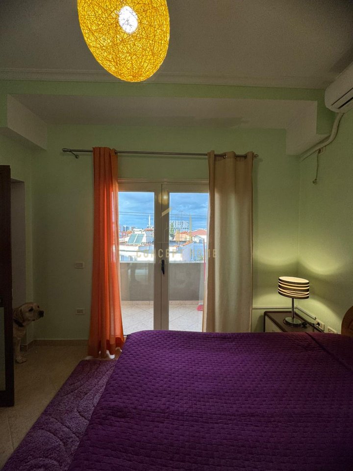 Jepet me qera apartament  1+1 në Selite
