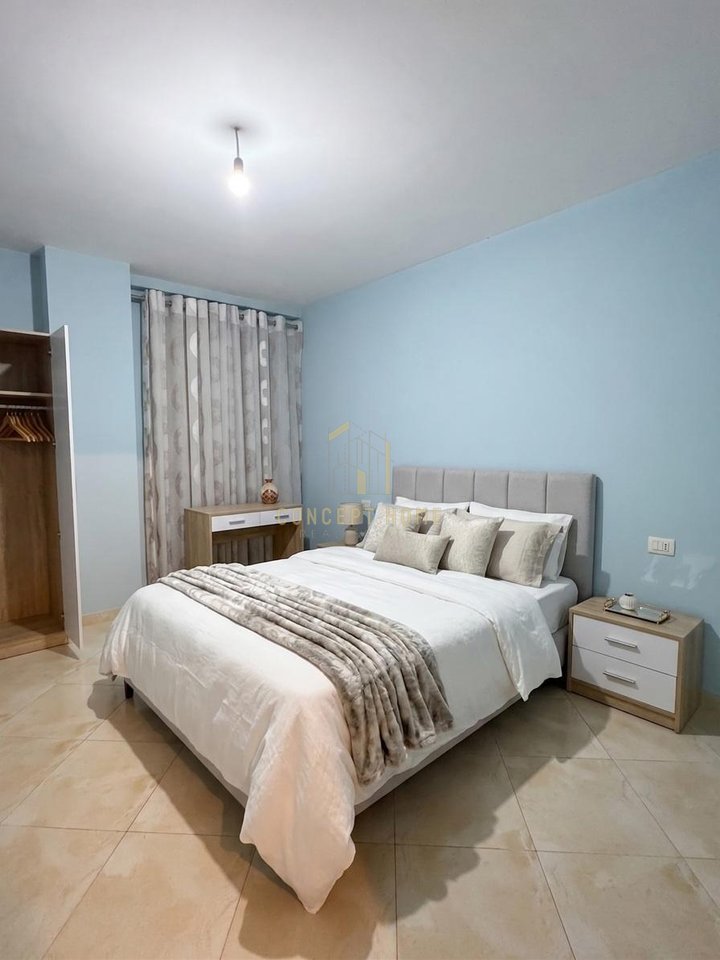 Jepet me qera apartament 2+1 ne Yzberisht