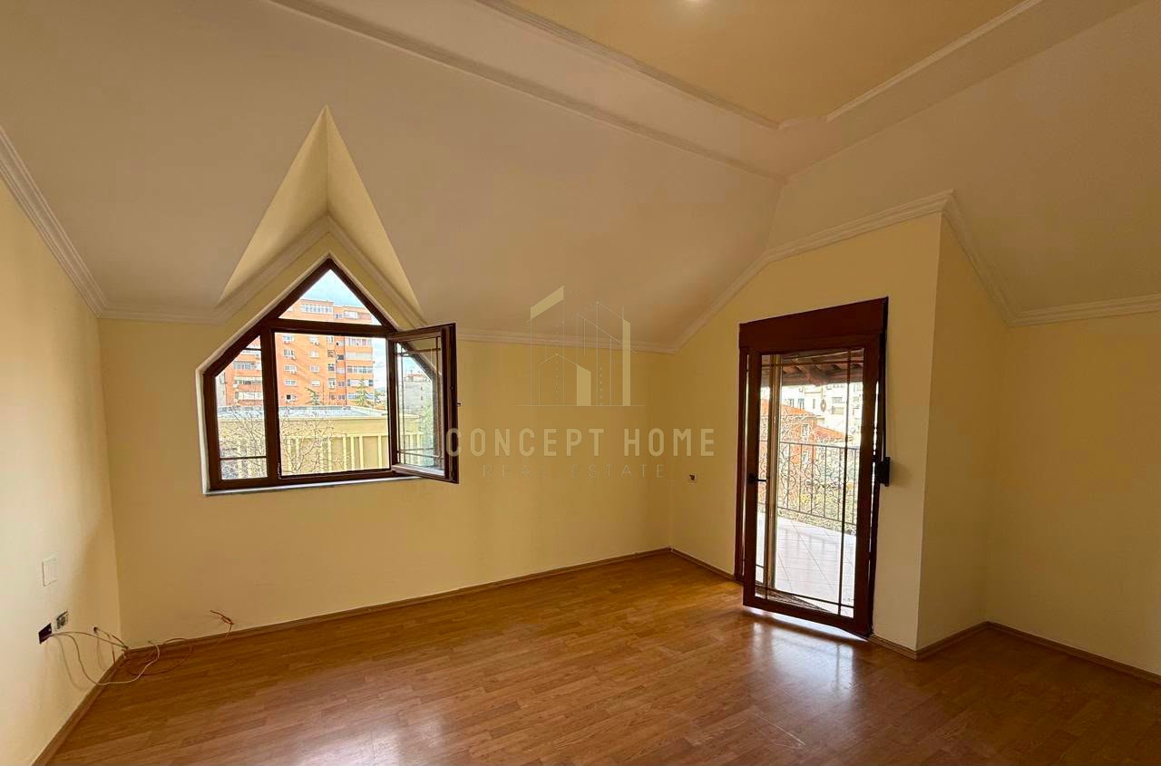 Duplex in affitto a Bllok