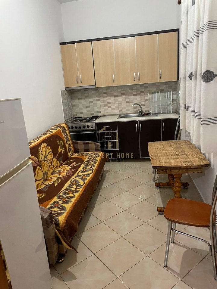 Casa privata 1+1 in affitto in Via 5 Maji