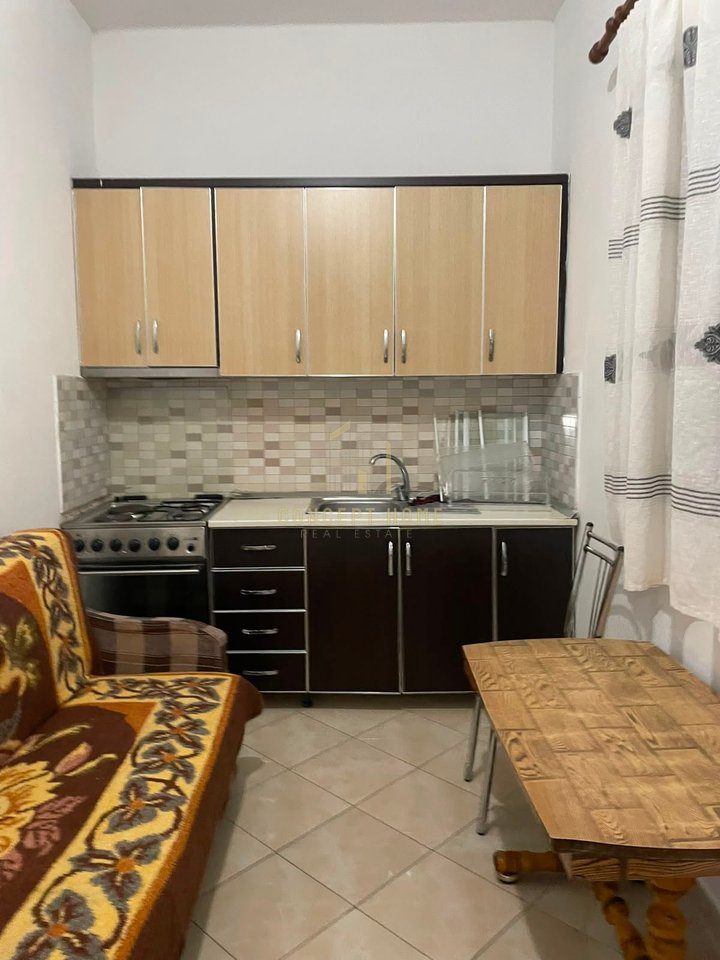 Casa privata 1+1 in affitto in Via 5 Maji