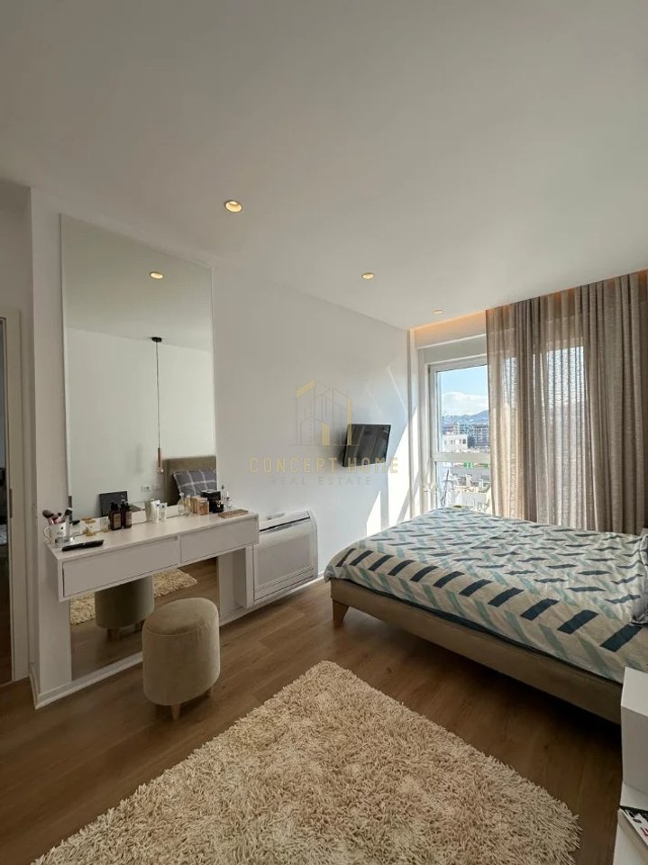 Shitet apartament 2+1+2 tek Kompleksi Kontakt, 21 Dhjetori