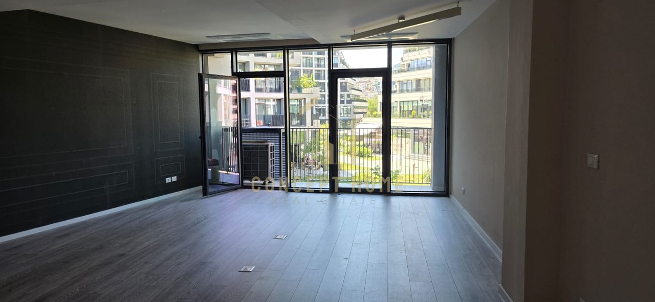 Dyqan  Me Qira në Rruga e Kosovarëve, Tiranë - 1500€ | 102 m²