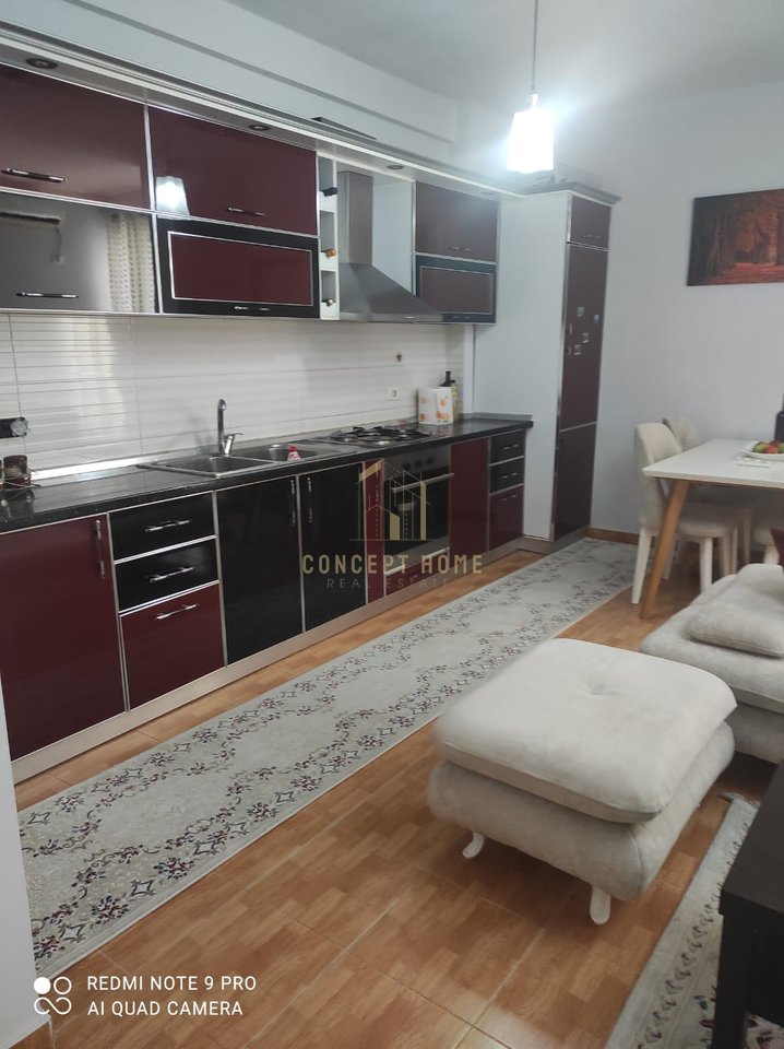 Affittasi appartamento 1+1 a Yzberisht