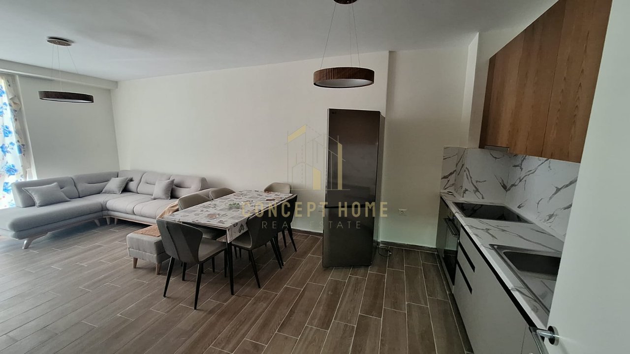Affittasi appartamento 2+1 a 5 Maj