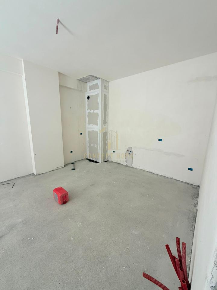 Shitet apartament 2+1+2 ne Paskuqan tek British Residence.