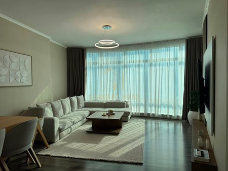 Jepet me qera apartament 1+1 tek Kthesa e Kamzes