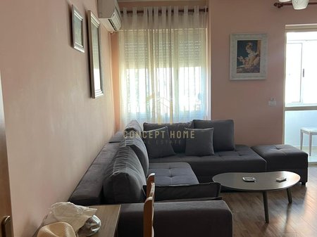 Apartment 2+1 for rent at the Paris Commune