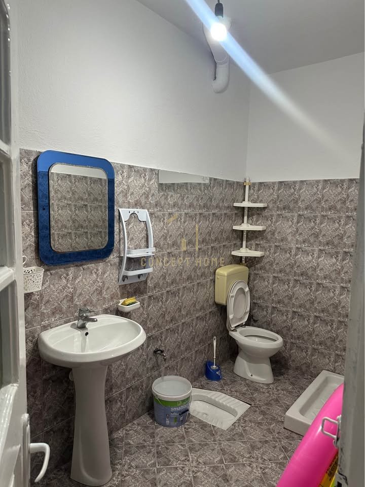 Jepet me qera apartament 1+1 tek Bulevardi i Ri