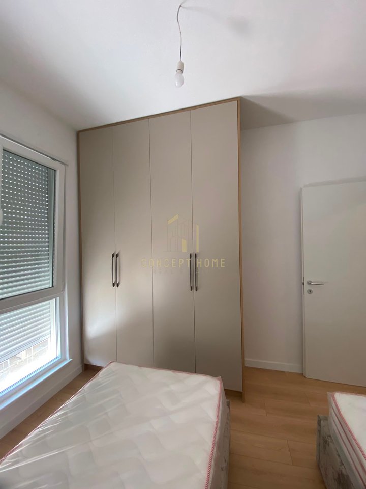 Jepet Apartament me qera 2+1+2 tek Univers City