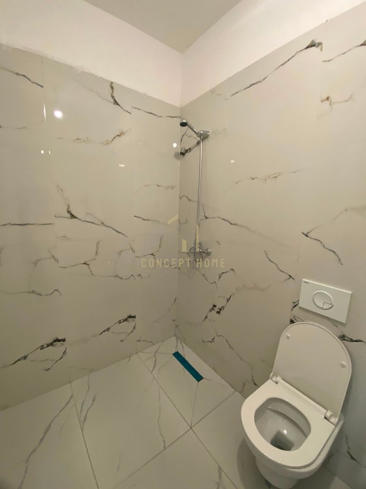 Jepet Apartament me qera 2+1+2 tek Univers City