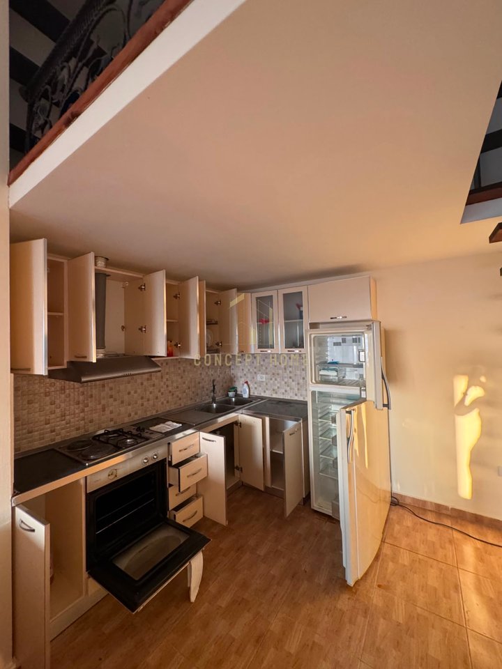 Shitet apartament 2+1+2 ne Fresk /Cmimi : 185milion e 600mij leke