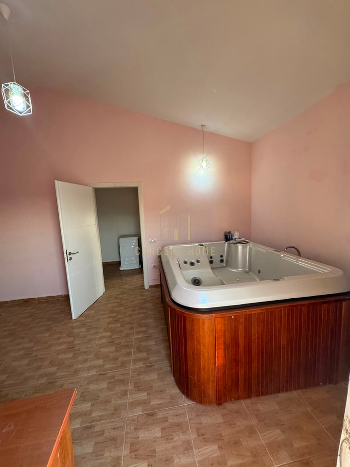 Shitet apartament 2+1+2 ne Fresk /Cmimi : 185milion e 600mij leke