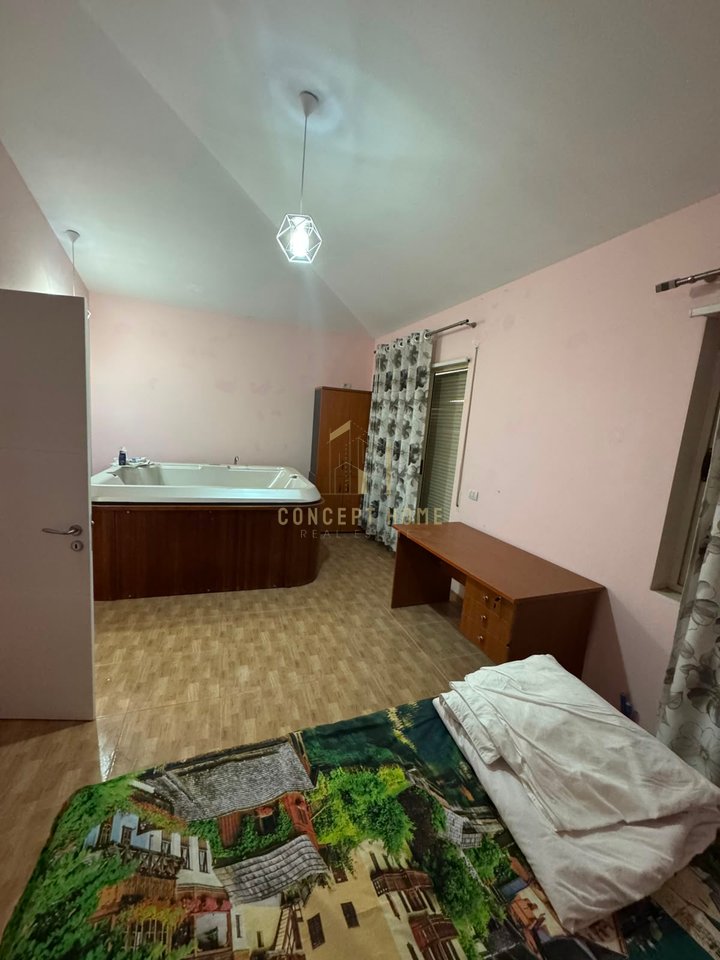 Shitet apartament 2+1+2 ne Fresk /Cmimi : 185milion e 600mij leke