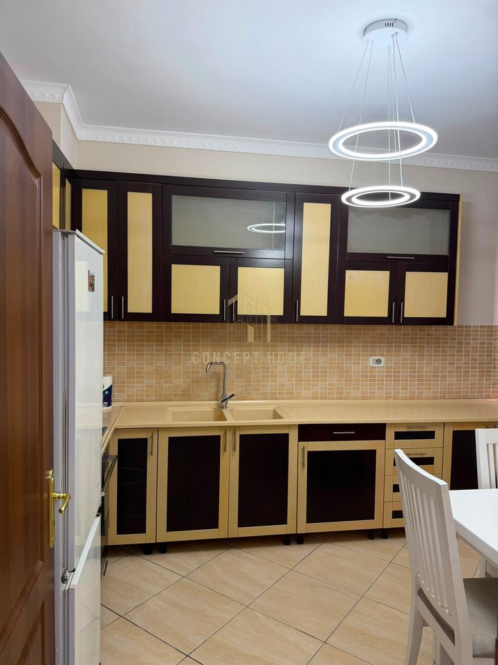 Apartament 3+1 me Qira në Kodra e Diellit, Tiranë - 750€ | 108 m²