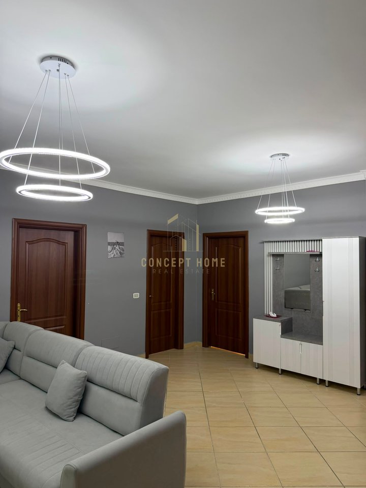 Apartament 3+1 me Qira në Kodra e Diellit, Tiranë - 750€ | 108 m²