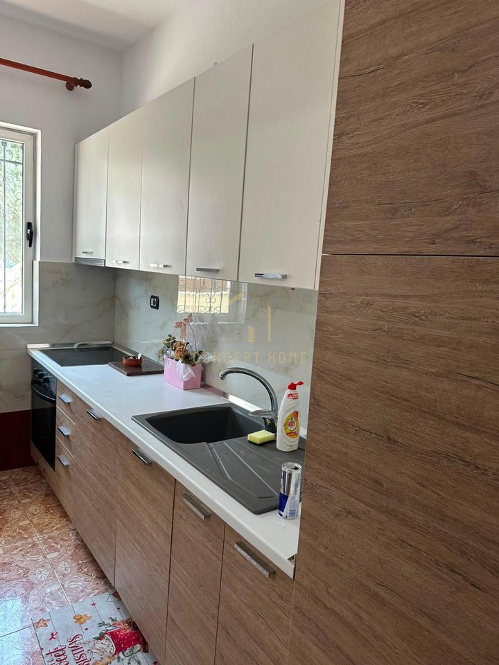 Jepet me qera apartament 2+1 tek Kthesa e Kamzes