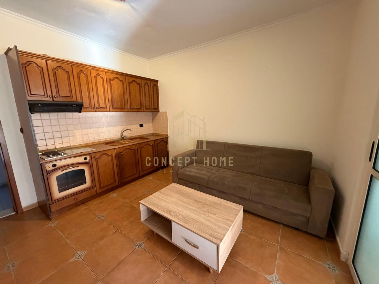 Jepet me qera Apartament 1+1 ne Qender