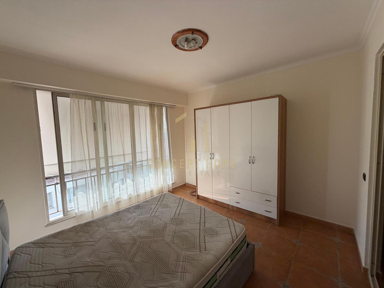 Jepet me qera Apartament 1+1 ne Qender