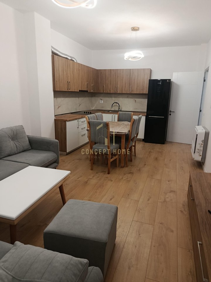 Apartment 1+1 for rent in Kamez
