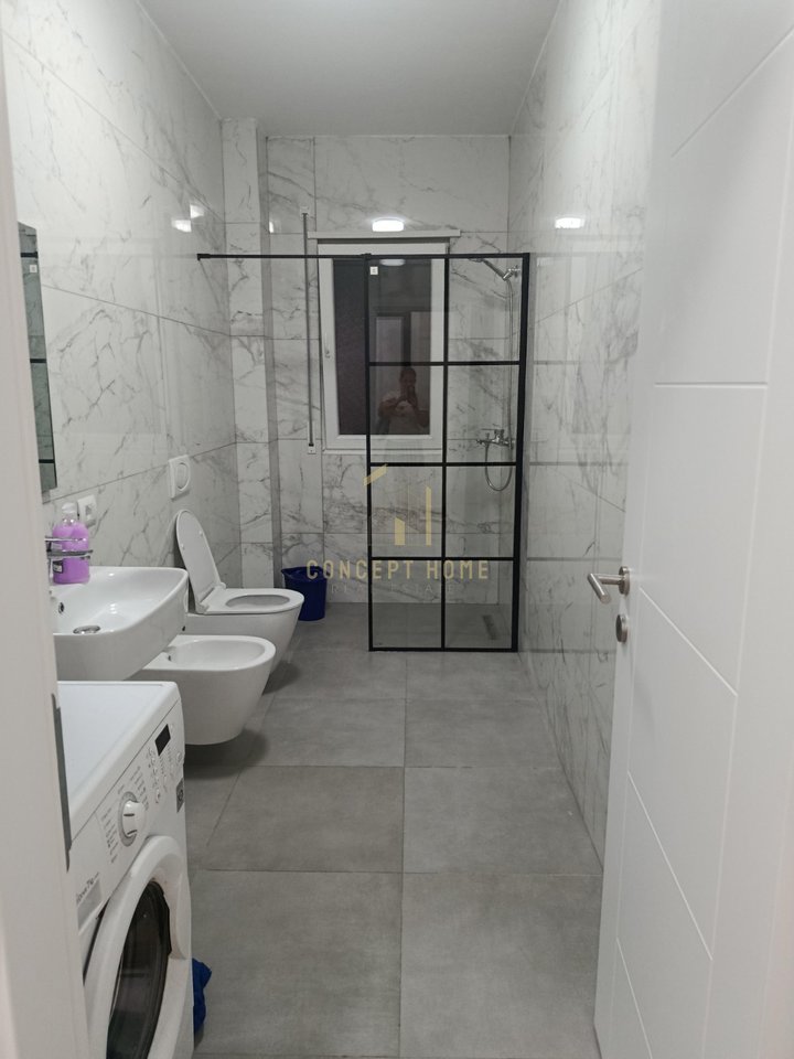 Apartment 1+1 for rent in Kamez