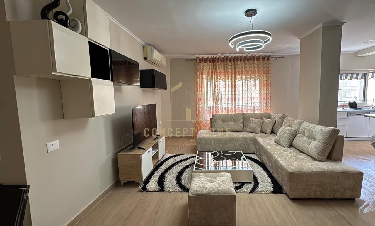 Apartment 2+1 for rent at Komuna e Parisit