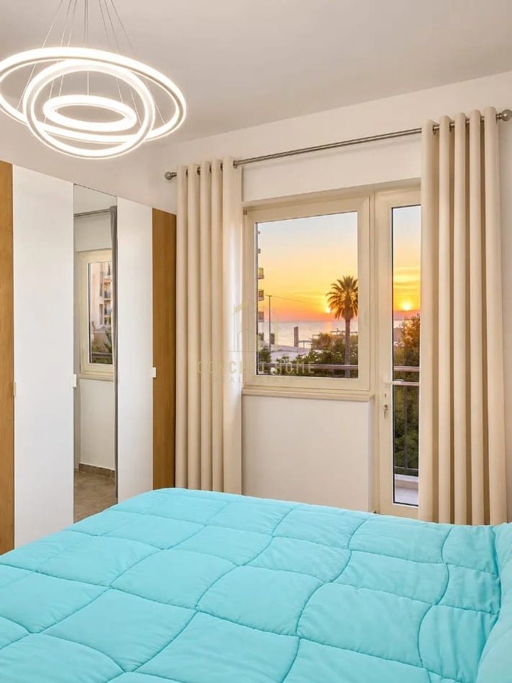 Shitet  apartament 1+1 ne Golem