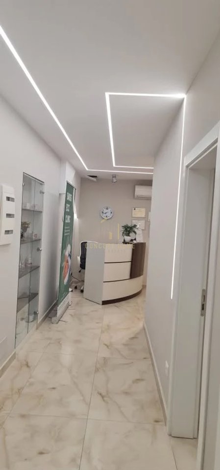 Dyqan për Qira në Rruga Fortuzi, Tiranë - 1700€ | 70 m²