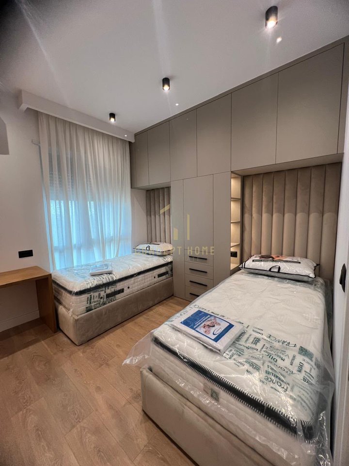 For rent 2+1 In Porcelan