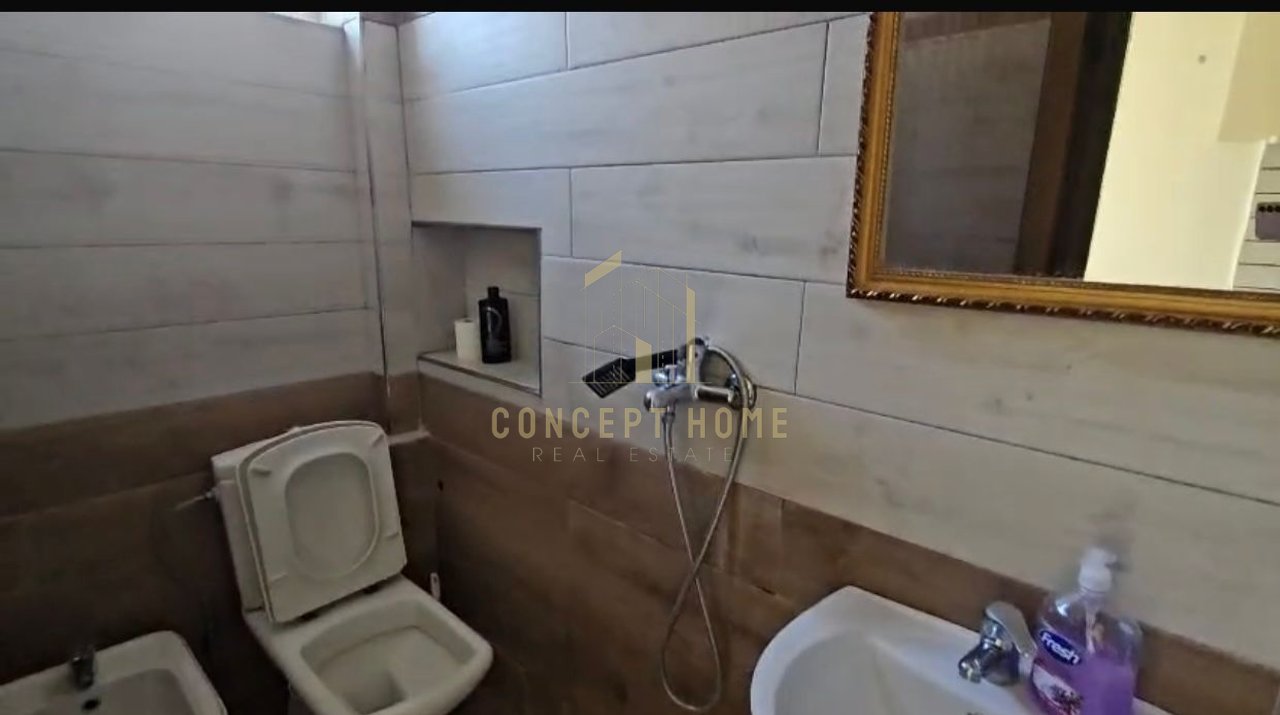 Appartamento 1+1 in Affitto in Via 5 Maggio, Tirana - 450€ | 55 m²