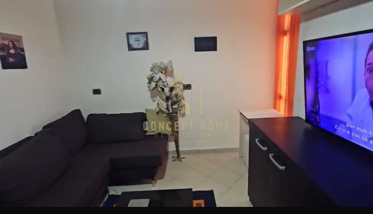 Appartamento 1+1 in Affitto in Via 5 Maggio, Tirana - 450€ | 55 m²