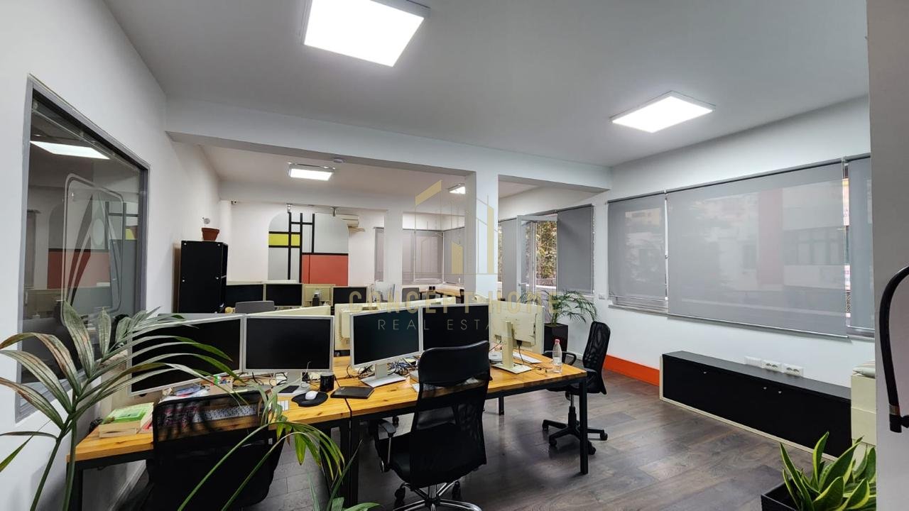 5-Storey Building for Rent in Bllok