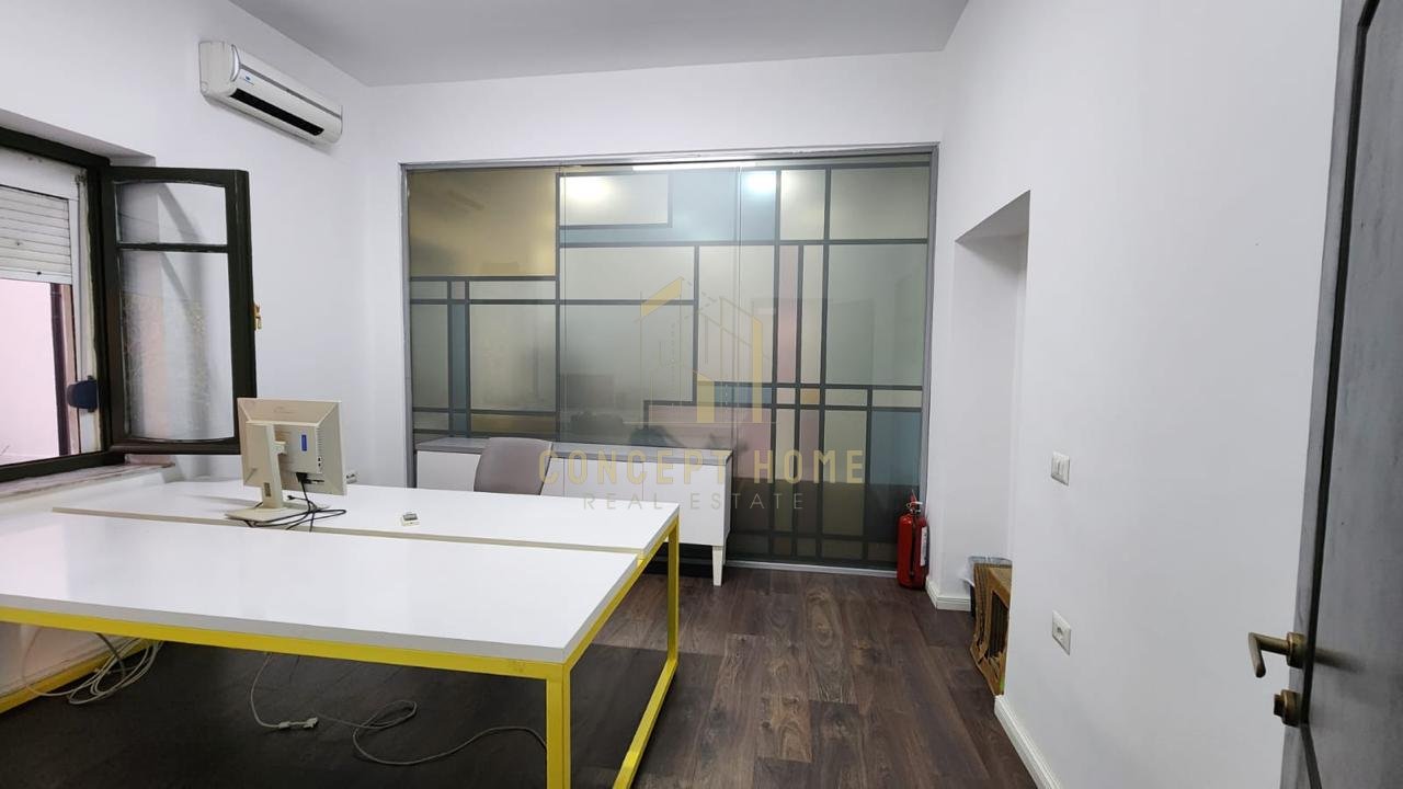 5-Storey Building for Rent in Bllok