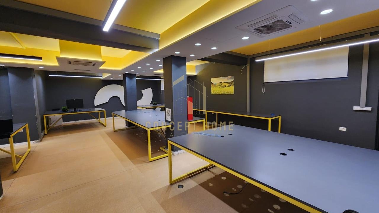 5-Storey Building for Rent in Bllok