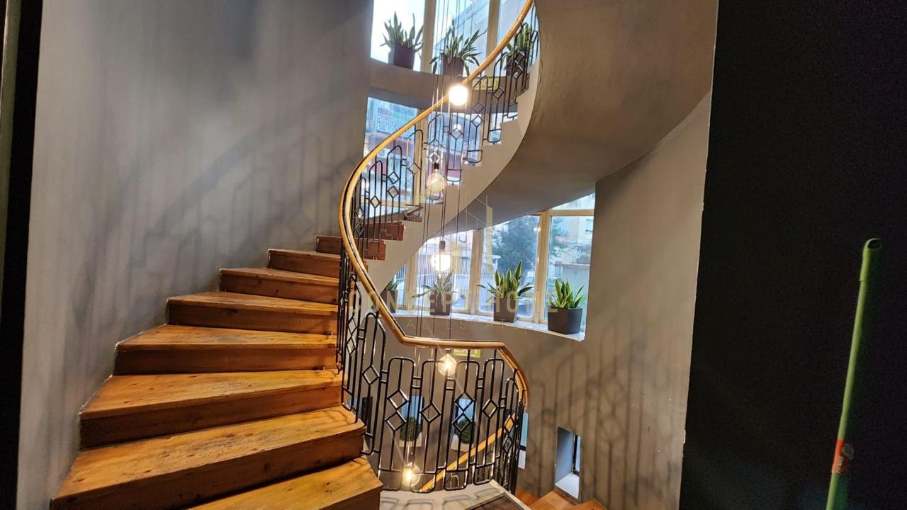 5-Storey Building for Rent in Bllok