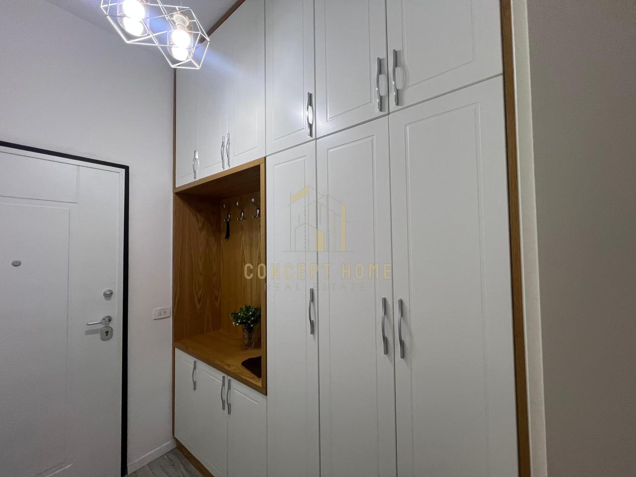 Affittasi appartamento 2+1+2+parcheggio in Via Kavaja/1200 euro