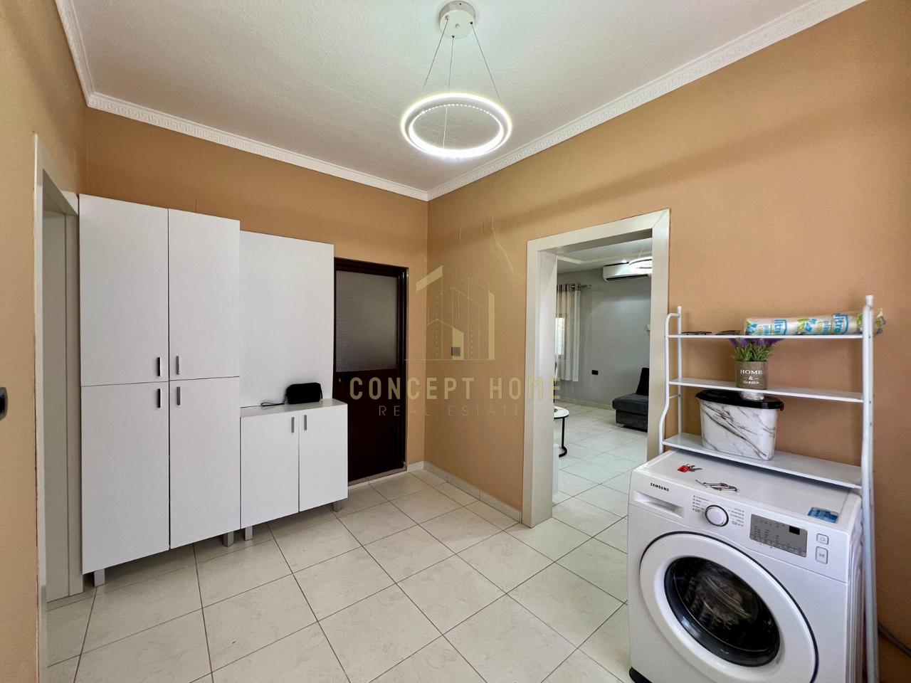 Shitet Shtepi Private 1-Kateshe tek Ish-Dogana