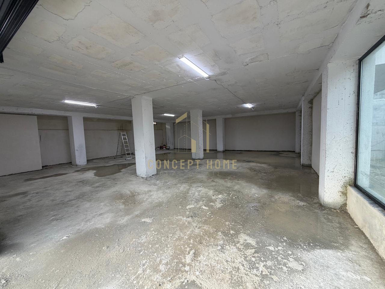 Locali commerciali in affitto a Vaqarr